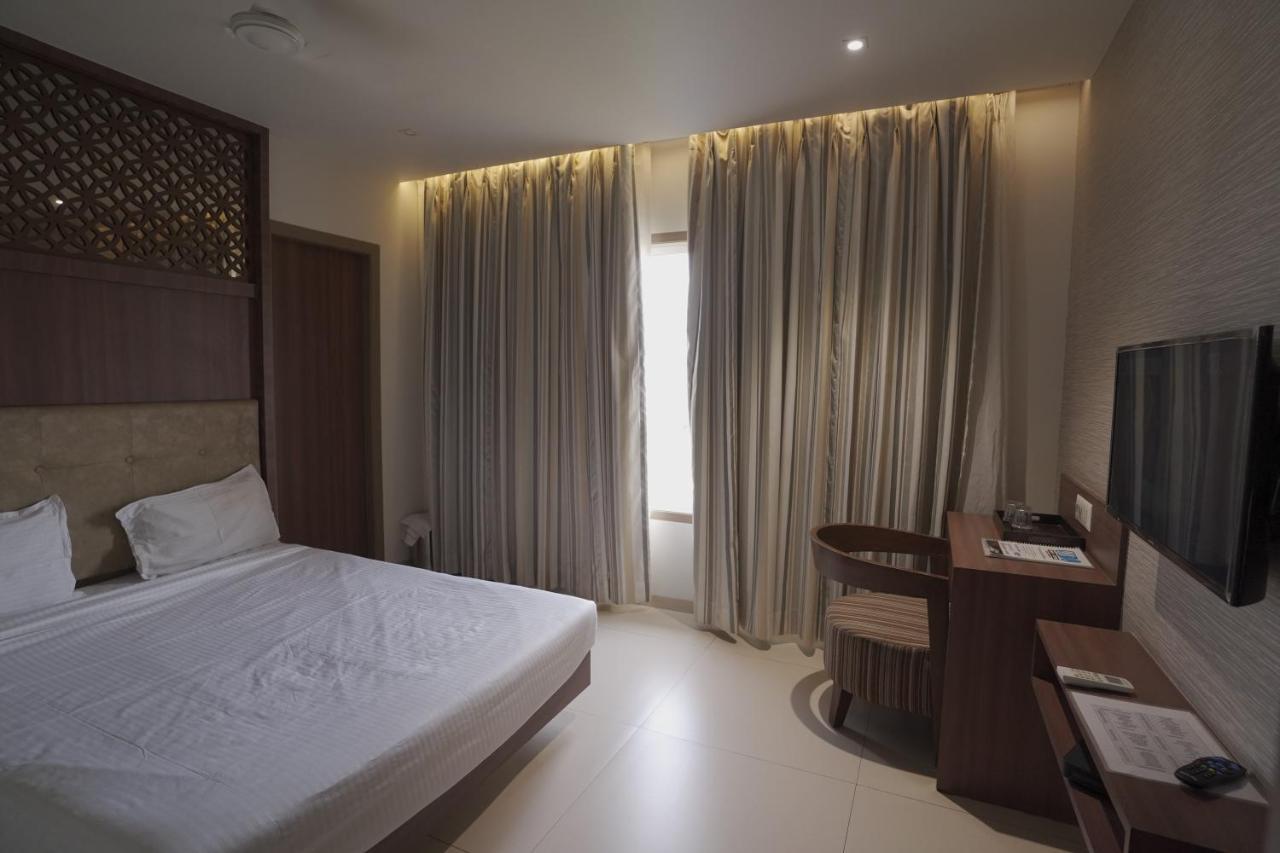 Hotel Mathoshree Thane Luaran gambar