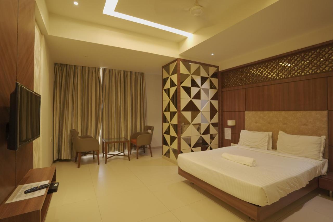 Hotel Mathoshree Thane Luaran gambar