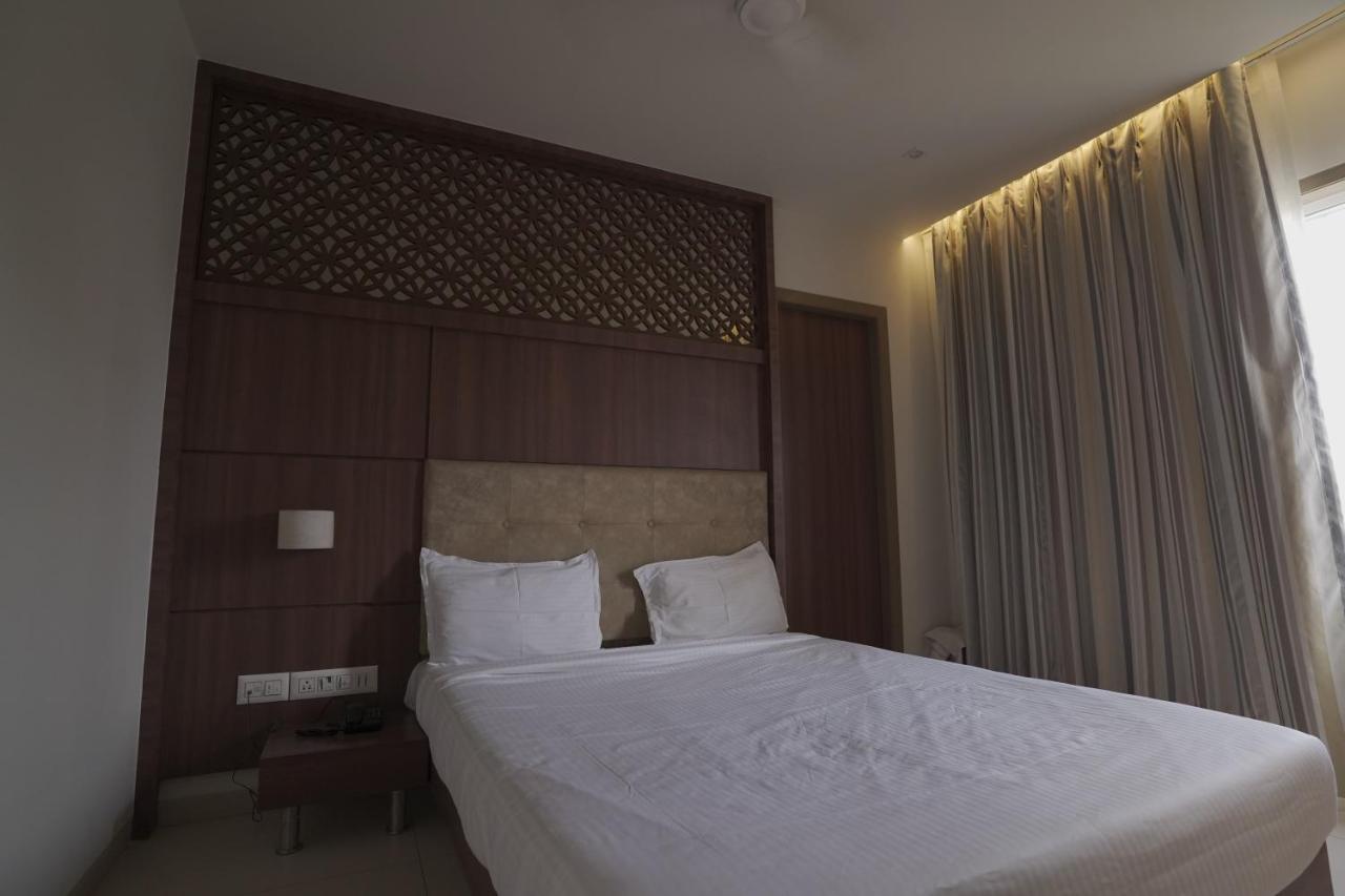 Hotel Mathoshree Thane Luaran gambar