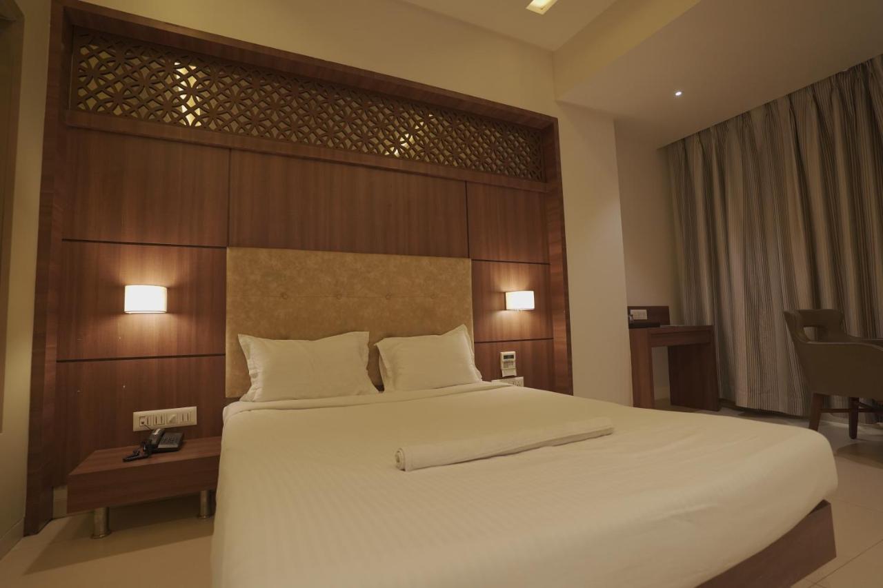 Hotel Mathoshree Thane Luaran gambar